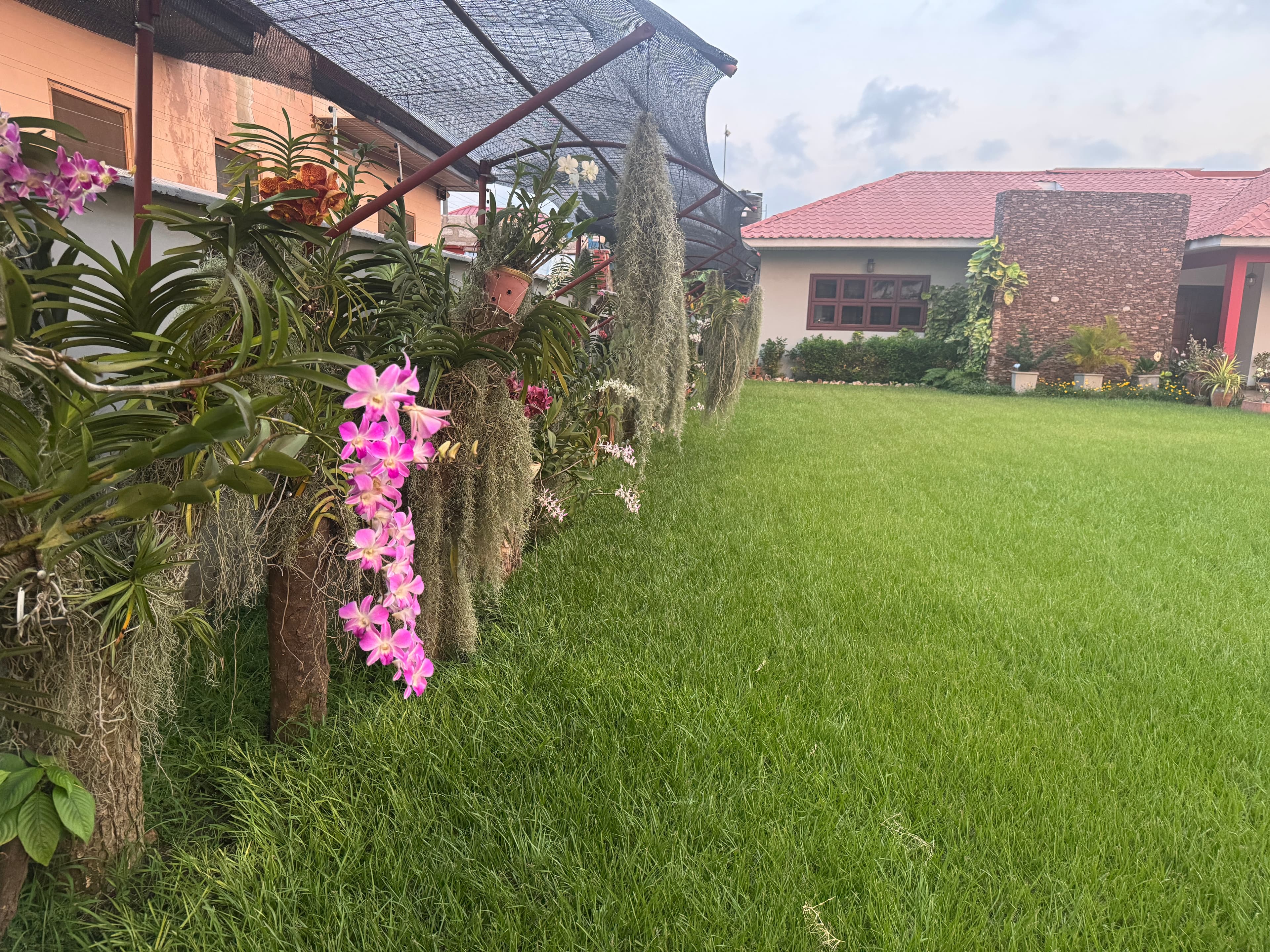 West Trassaco Suburban Residence